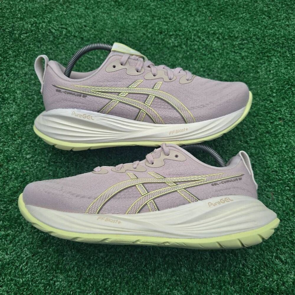 ASICS GEL-Cumulus 26 Oatmeal Yellow Women's Size 6.5 WIDE Running Shoes